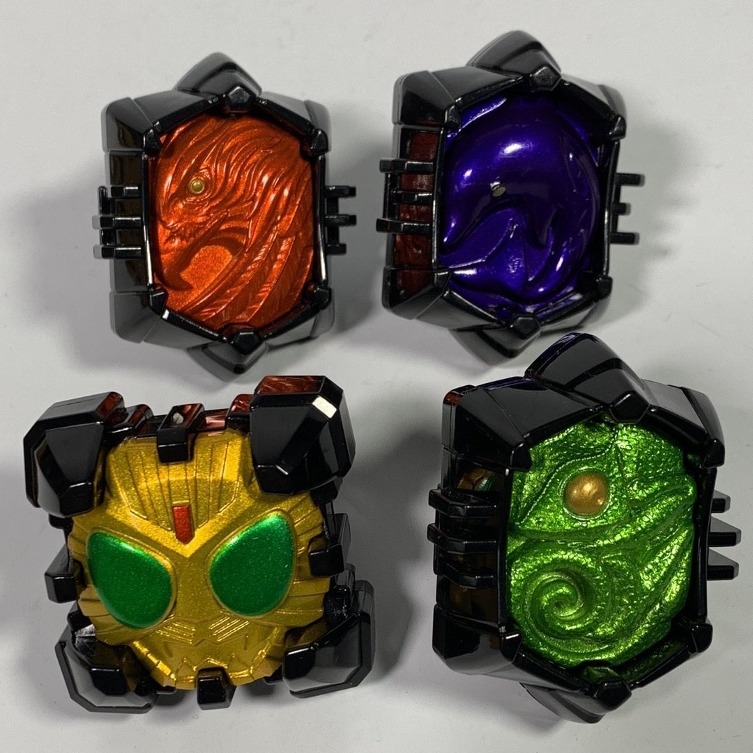 [LOOSE] Kamen Rider Wizard: DX Beast Driver & Ring Holder Set | CSTOYS INTERNATIONAL